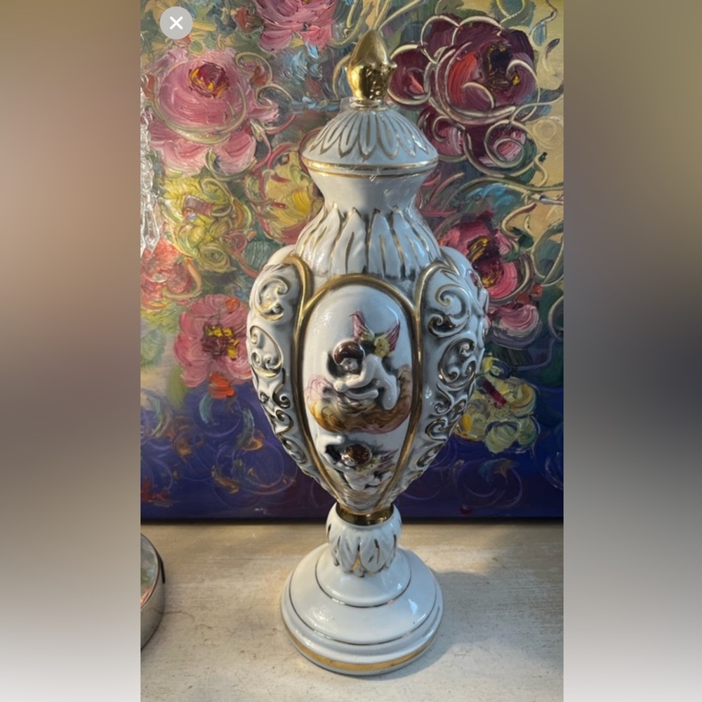 Decor CHERUB ANGEL Italy vintage 16” not majolica but similar style